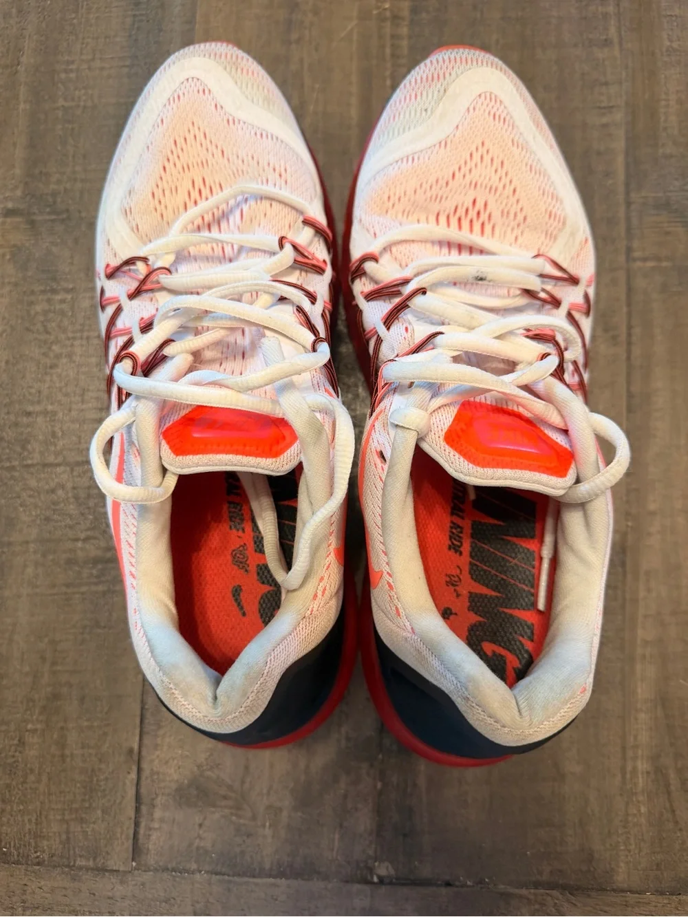 Nike Air Max White Black Bright Crimson Running Shoes Men's Size 9.5